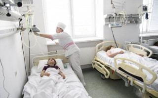 Назвали безопасную дистанцию с больными на коронавирус