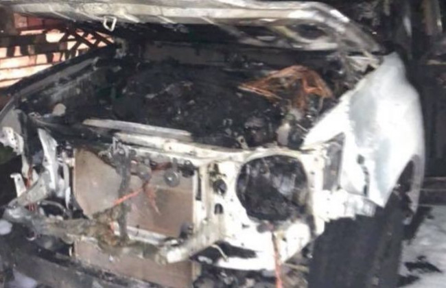 На Печерске сожгли автомобиль копа: подробности