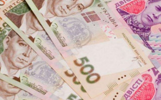 Чому у жінок менші зарплати, ніж у чоловіків: назвали 5 причин