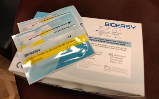 Київ отримав першу партію швидких тестів на коронавірус