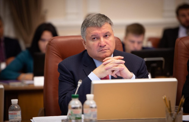 Жителям Донбасса запретили въезд в Украину