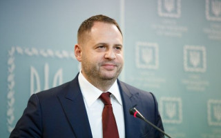 Почему Украина не может выйти из Минских договоренностей: ответ Андрея Ермака