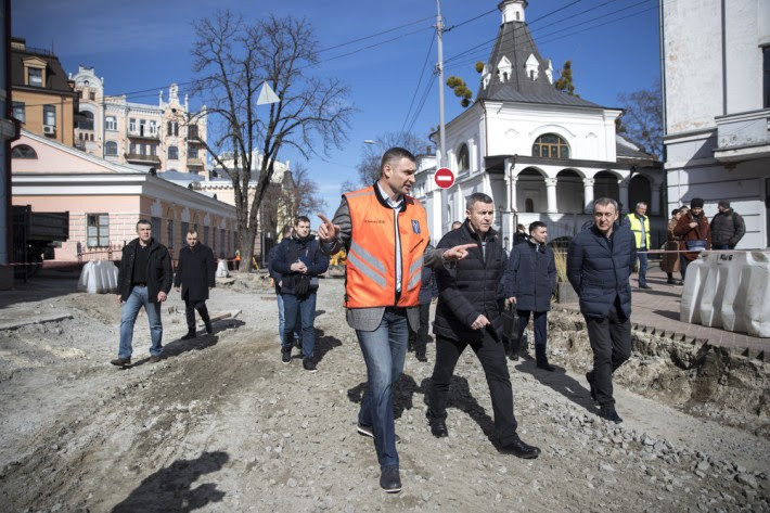 В Подольском районе столицы начали капитальный ремонт дорог