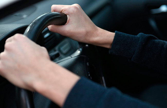 Решили покататься: под Киевом подростки угнали автомобиль