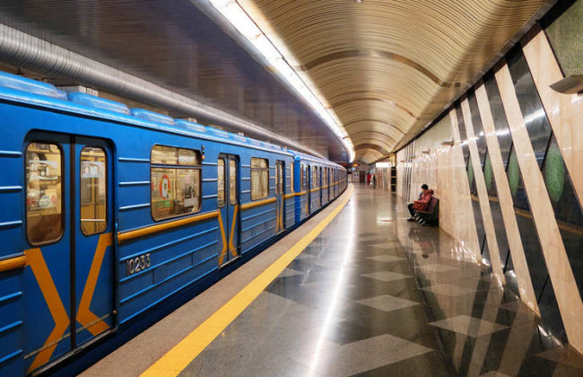 Решение о закрытии метрополитена принято: нардеп