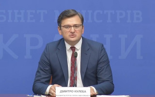 Брифінг МЗС щодо припинення авіаперельотів: онлайн-трансляція