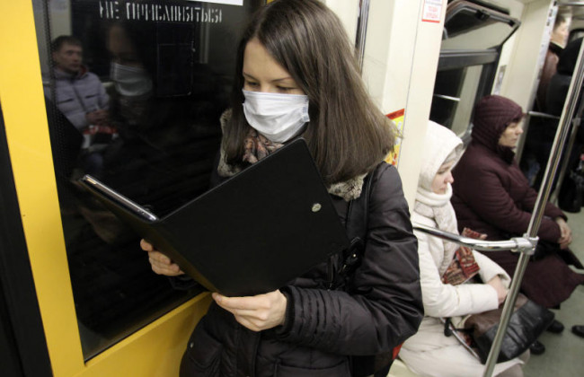 С завтрашнего дня допуск в пассажирский транспорт – только в масках