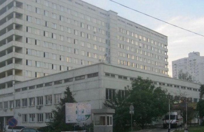 Трагедія у Києві: пацієнт випав з 12-го поверху лікарні