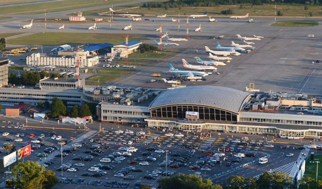 Карантин: назвали авіарейси, які ще літають до України