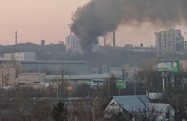 В Киеве вспыхнул масштабный пожар: подробности