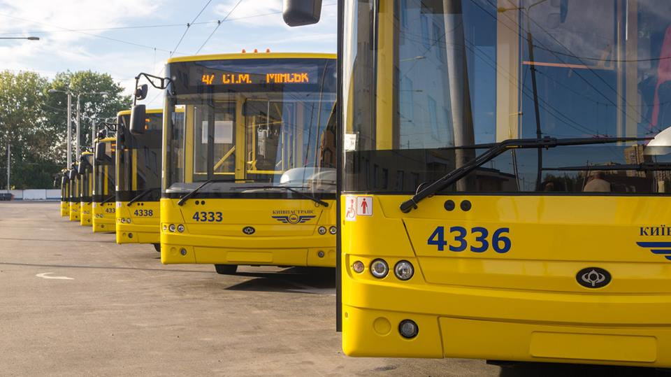 Пассажирский транспорт в Киеве останавливается с 23 марта: мэр Киева Кличко