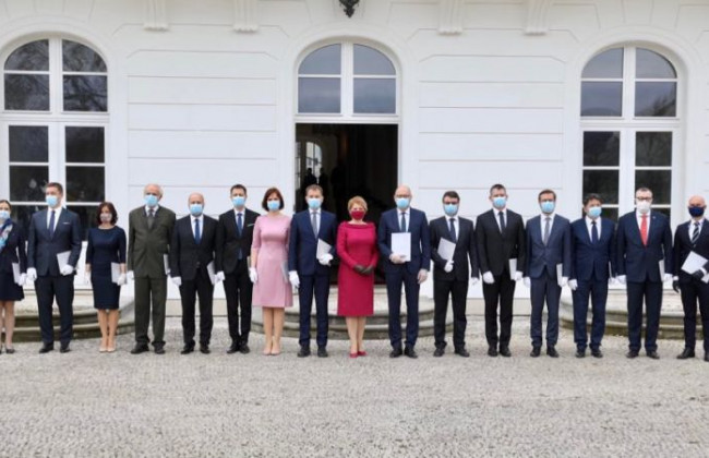 У Словаччині призначили новий уряд, окрім глави МЗС, якого чекає карантин