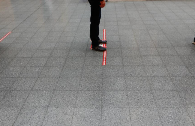 Посилення карантину: уряд встановив допустиму соціальну дистанцію