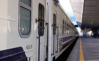 Температура під 40: до Києва приїхав поїзд з українцями з Риги