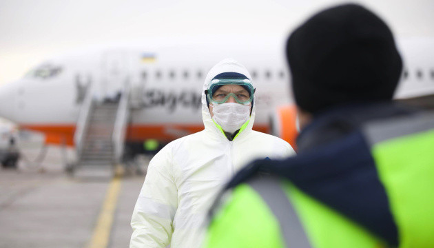Повернення українців з-за кордону: чи виконуються зобов’язання про добровільний карантин