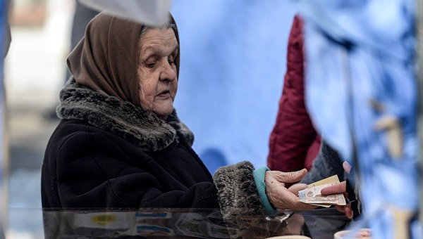 В Киеве сеть супермаркетов на время карантина ввела час покупок для пенсионеров