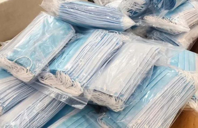 Маски, захисні окуляри та респіратори: лікарням передадуть конфісковані товари