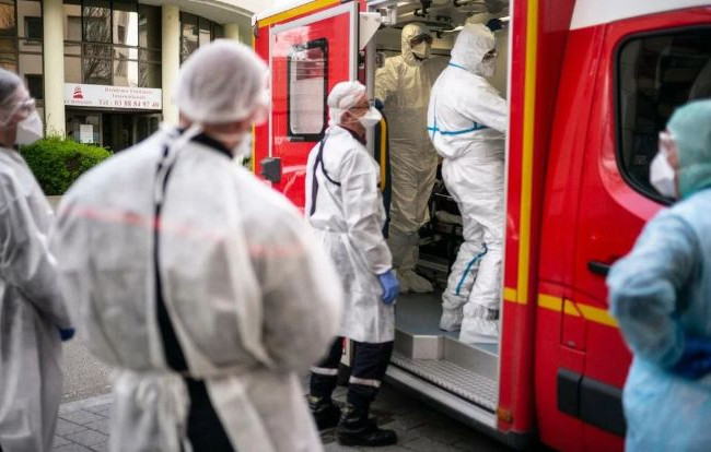 Коронавирус во Франции: немецких врачей поразило отношение к пациентам старше 80 лет