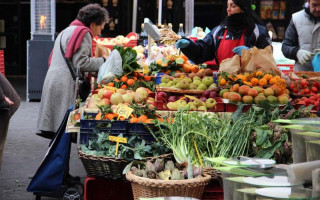 В Минздраве назвали условия для открытия продуктовых рынков