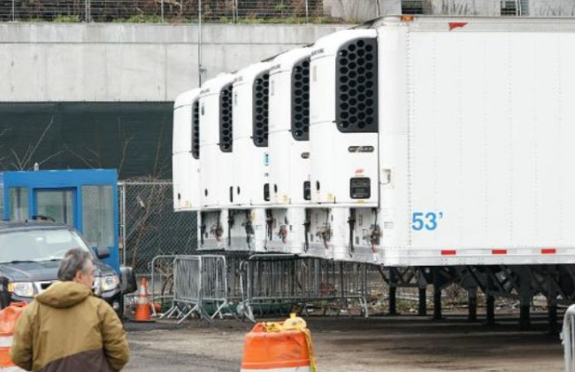 Готовятся к худшему: в США развернули мобильные морги из-за коронавируса, видео