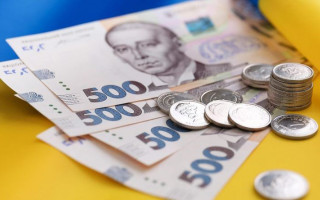 Дороги, аграрії та ОПК: фінансування яких секторів у повному обсязі зберіг Кабмін