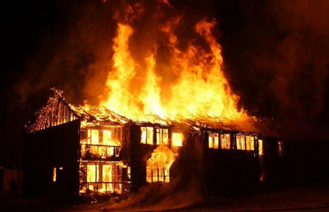 Необережність під час паління: на Черкащині у страшній пожежі загинув чоловік