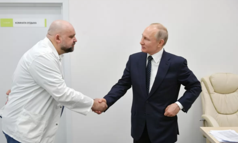 Коронавирусом заразился врач, который здоровался за руку с Путиным