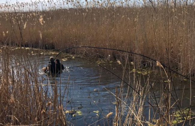Качали спирт до України: прикордонники виявили трубопровід, відео