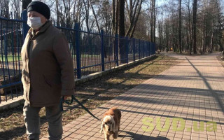 Зараженным коронавирусом запретили выгуливать животных и посещать аптеки