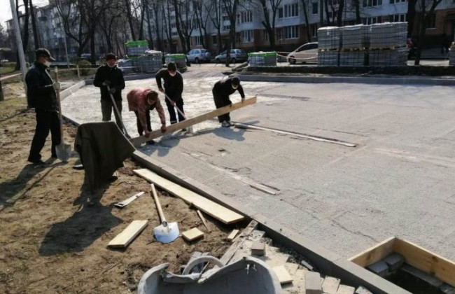 В Киеве ко Дню города откроют популярный сквер