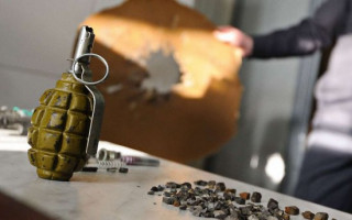 Опасная находка: в Днепре мужчина обнаружил в мусорном баке гранату