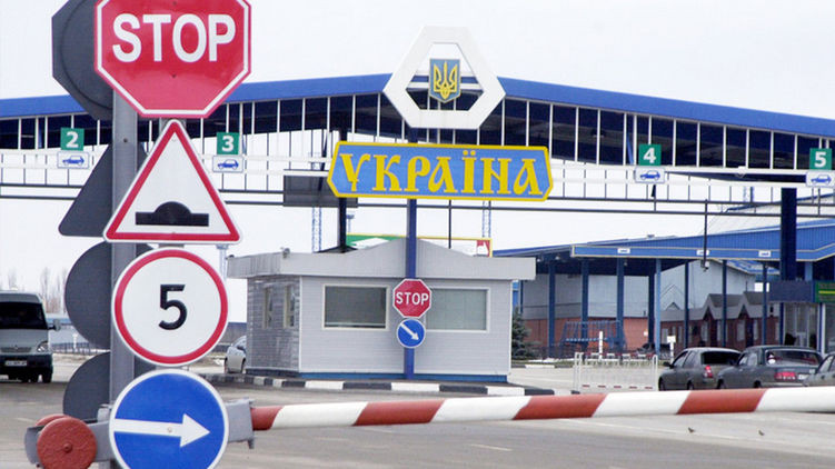 Кордон України можна буде перетнути лише автотранспортом у 19 пунктах пропуску: подробиці