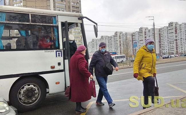 На улицу в масках и с документами: вступили в силу новые ограничения