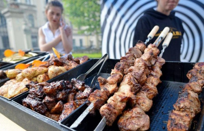 За торгівлю шашликом на карантині порушник сплатить 17 000 гривень штрафу