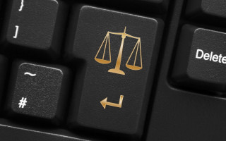 Електронне кримінальне провадження eCase: хто перший перевірить систему