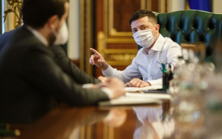 Зеленский и Шмыгаль прошли тест на коронавирус