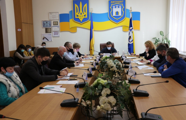 В Житомире выплатят тройные оклады медикам