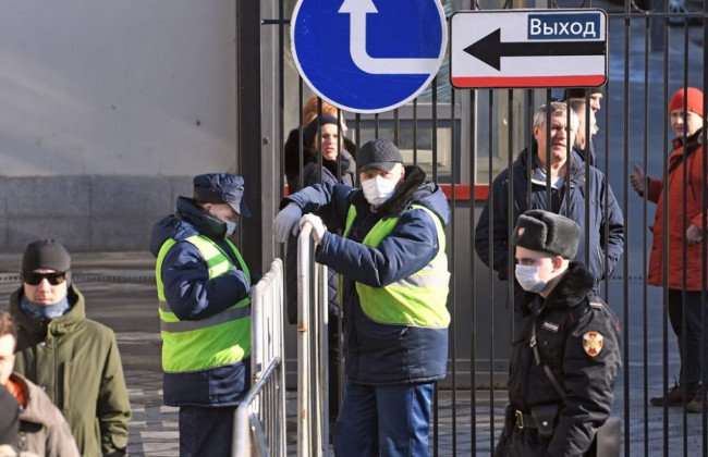 Москвичей обязали оформлять цифровые пропуска для передвижения по городу