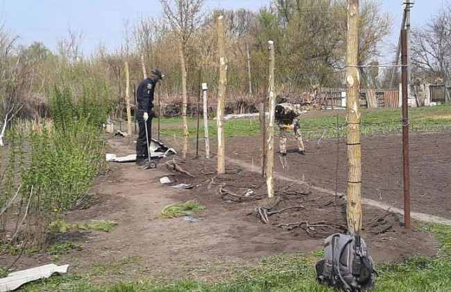 Вибух на Харківщині: жінка підірвалася на власному городі