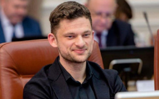 В какой-то момент у меня развилась фобия: Дубилет рассказал, почему не пожимает руки с 2012 года