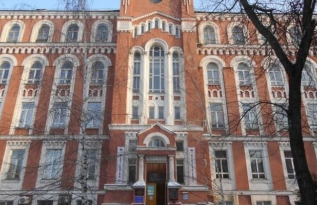 Число госпитализированных с COVID-19 растет: главврач Александровской больницы