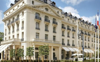 750 млн євро – рівно стільки податків Франція скасує для готелів та ресторанів через коронавірус