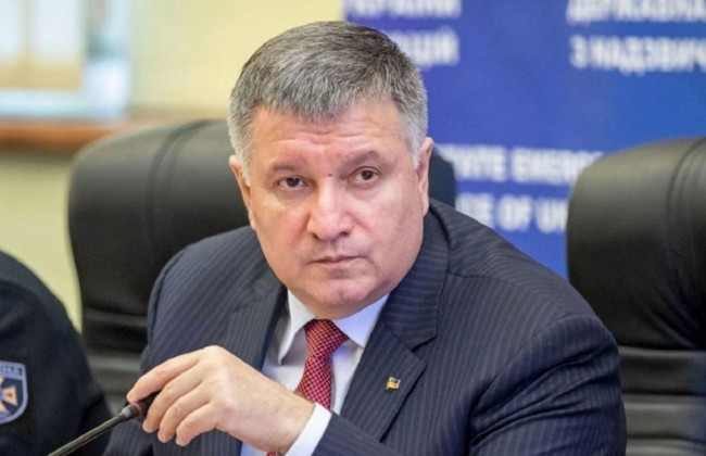 Смог над столицею не становить хімічної та радіологічної загрози – Арсен Аваков