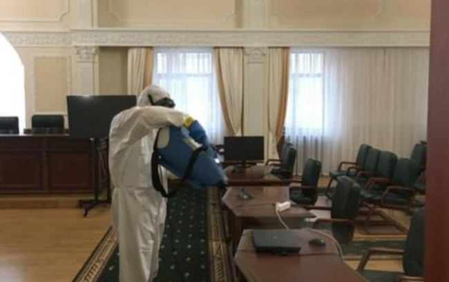 У Вищій раді правосуддя провели дезінфекційну обробку службових приміщень