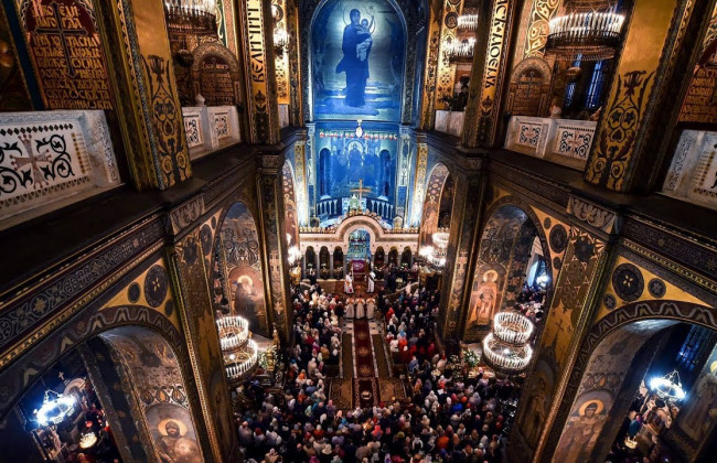 Богослужіння на Великдень: священників притягнуть до відповідальності