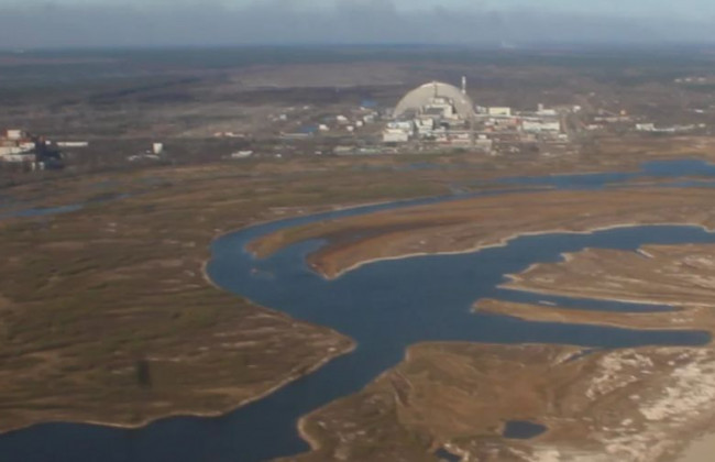 Дым видно даже с ЧАЭС: в Чернобыльской зоне горят торфяники