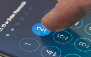 Інцидент у Києві: чоловіка катували через паролі до смартфону та карт