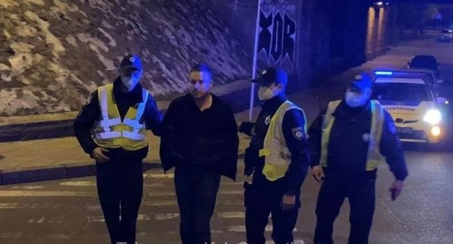 Накинувся на копа з кулаками: проти заступника Кличка відкрили справу