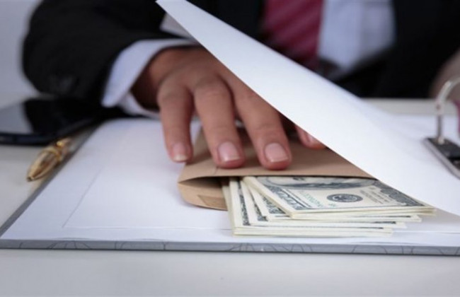 Ухилявся від сплати мита: заступнику начальника митниці повідомлено про підозру