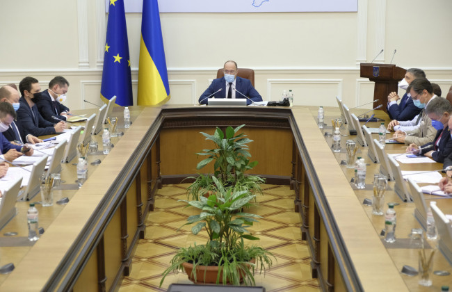 Кабмін розглядає питання щодо відкриття ринків, трансляція